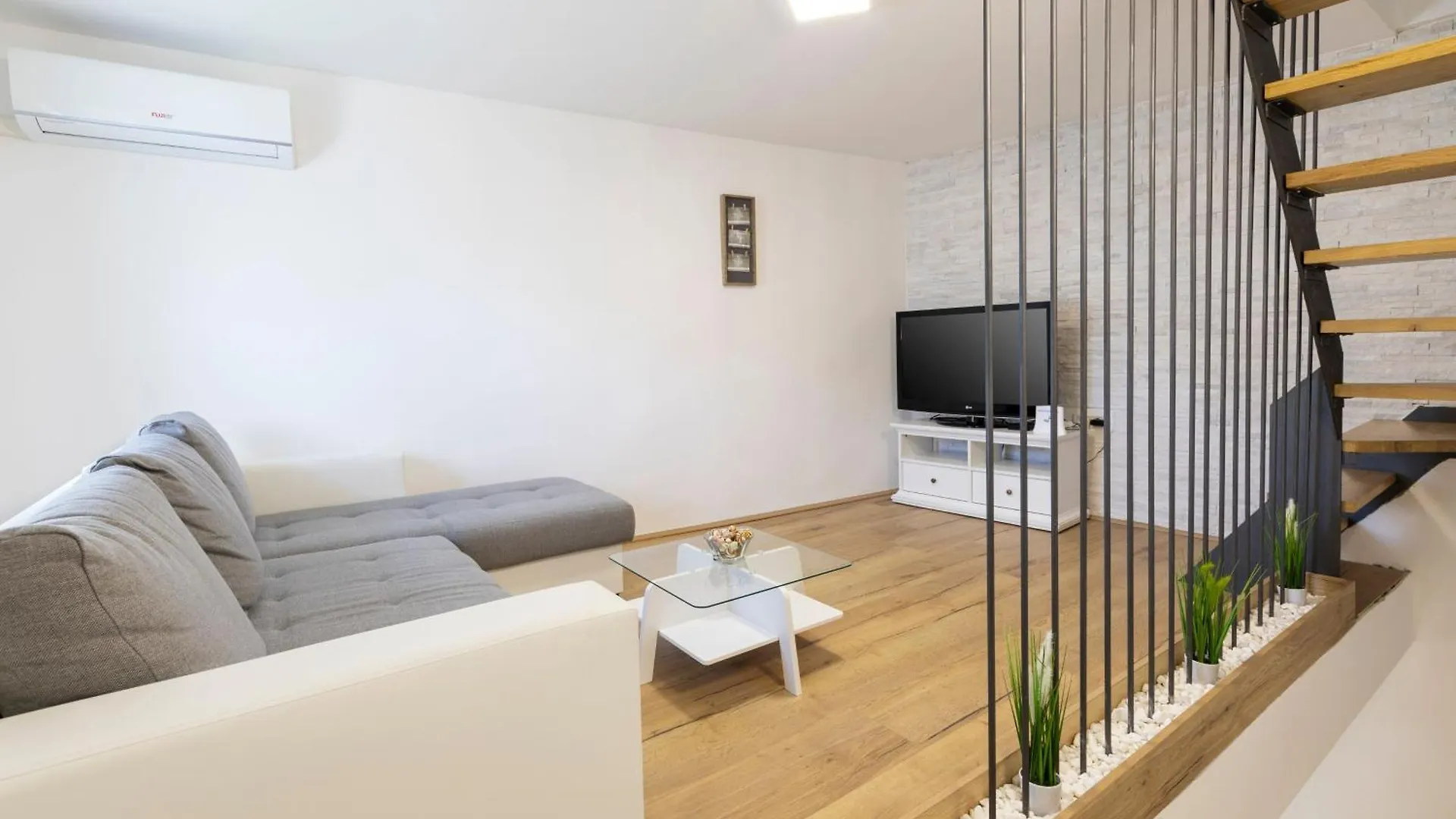 Holiday House Domen Medulin Apartment