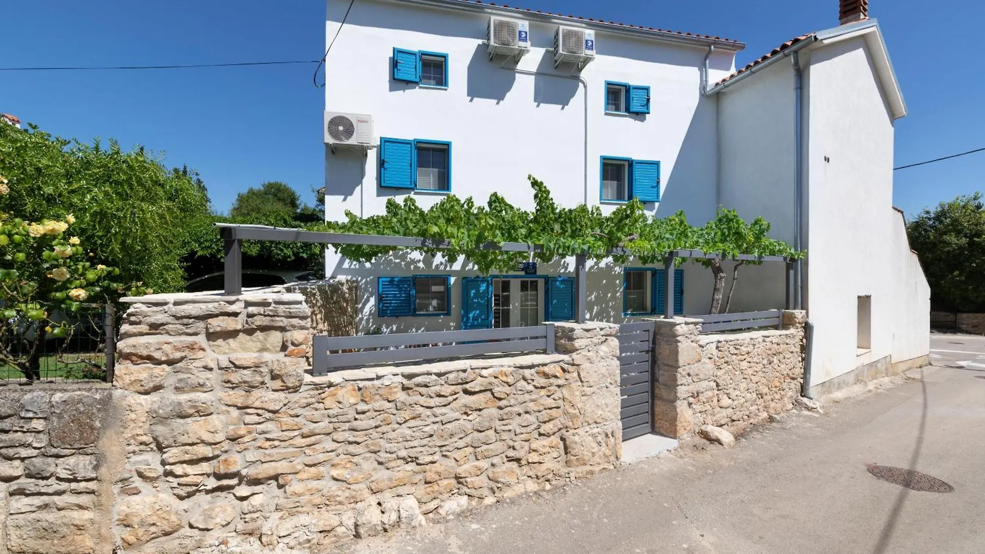 Holiday House Domen Medulin