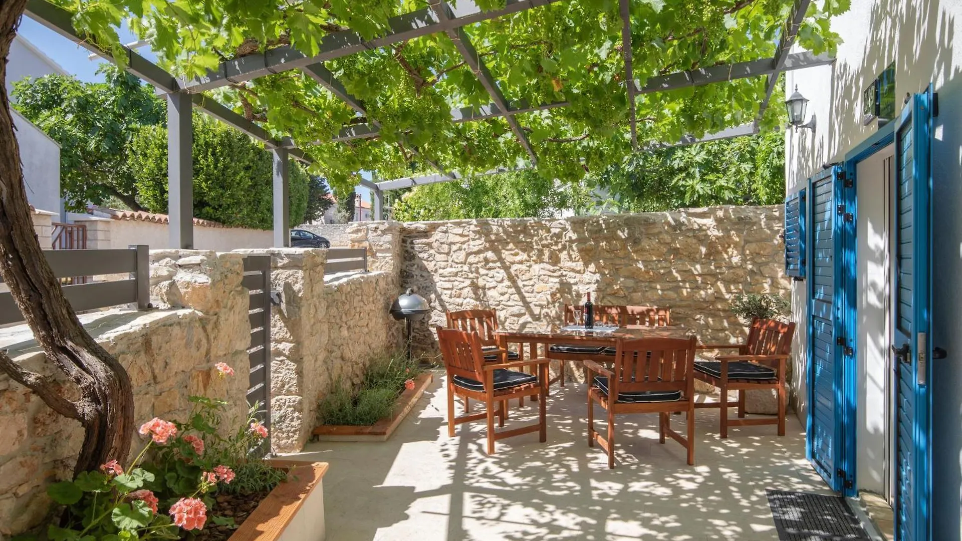 Holiday House Domen Medolino 0*,